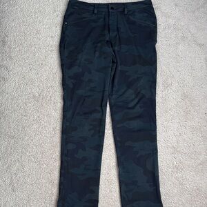 LIMITED RELEASE - Lululemon Men's Dark Navy Camo ABC 5 pocket Pants STRAIGHT LEG